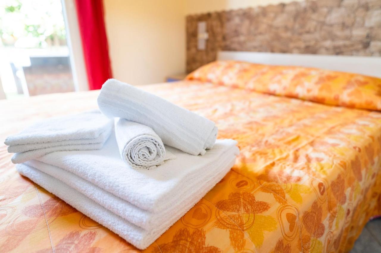 Le Ville Della Contea -Vacation Rentals มาสคาลิ ภายนอก รูปภาพ
