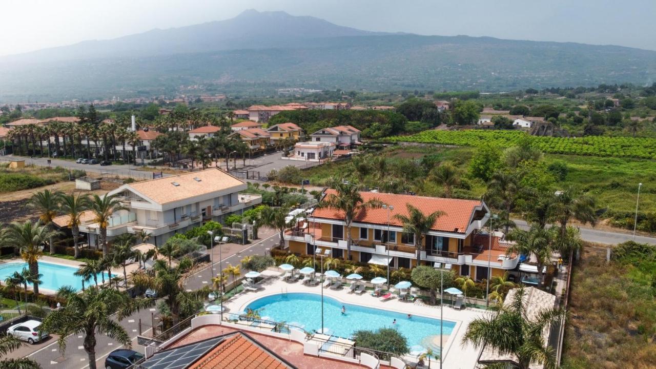 Le Ville Della Contea -Vacation Rentals มาสคาลิ ภายนอก รูปภาพ