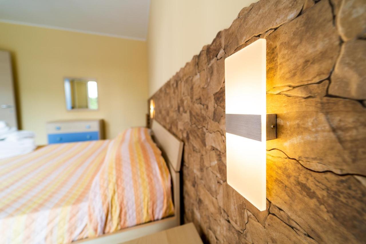 Le Ville Della Contea -Vacation Rentals มาสคาลิ ภายนอก รูปภาพ